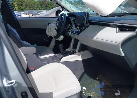 2024 Toyota Corolla Cross L z USA, uszkodzony, nr VIN 7MUAAAAG9RV112363